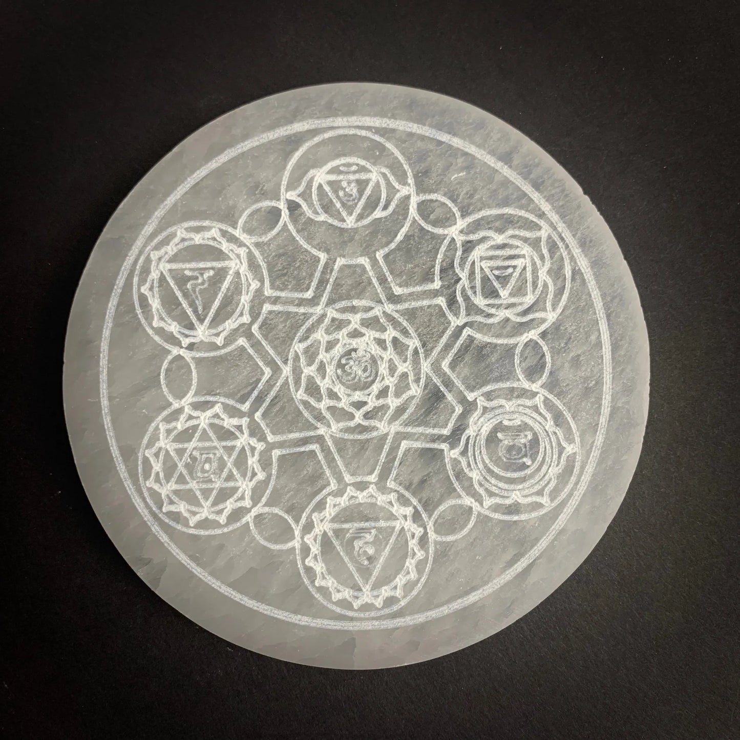 *Chakra Selenite Round Crystal Charging Plate | 10cm | Morocco