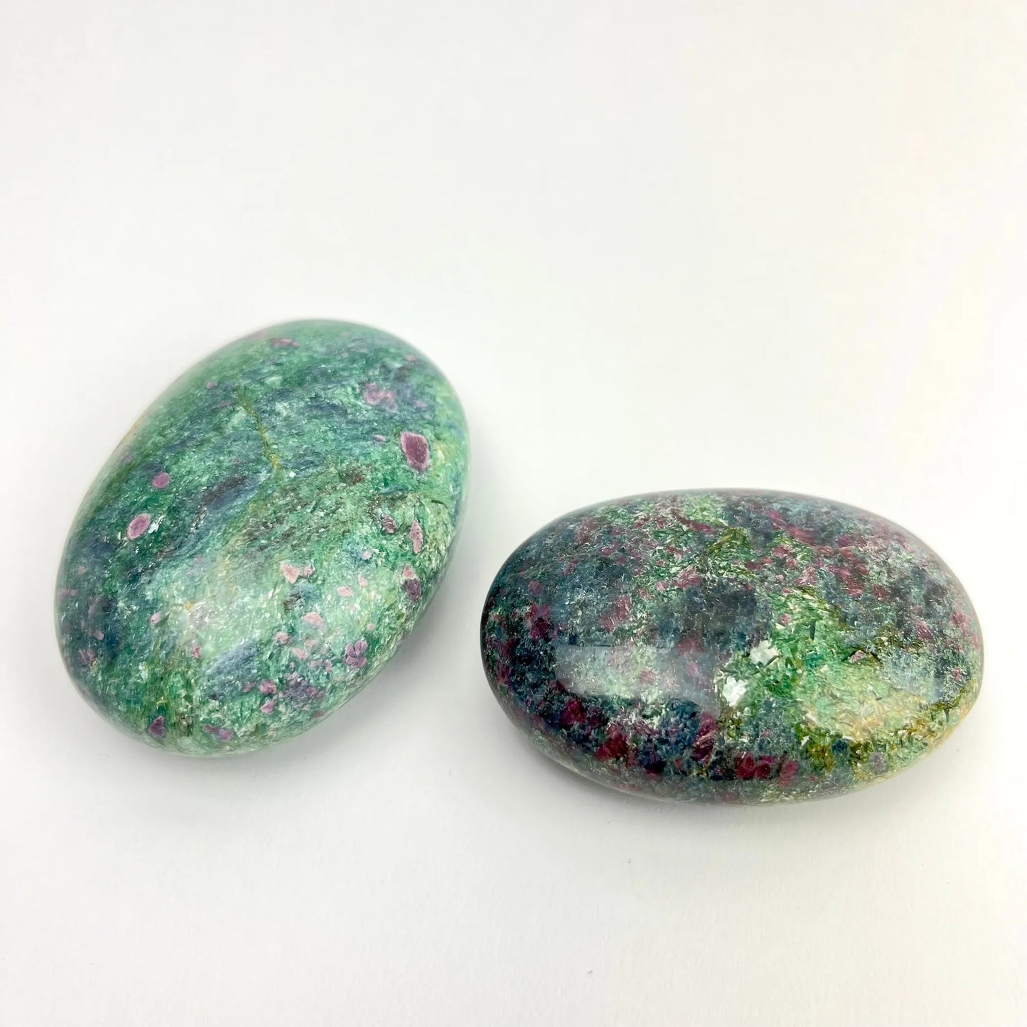 Ruby Fuchsite Kyanite | Palmstone | 60-70mm | India