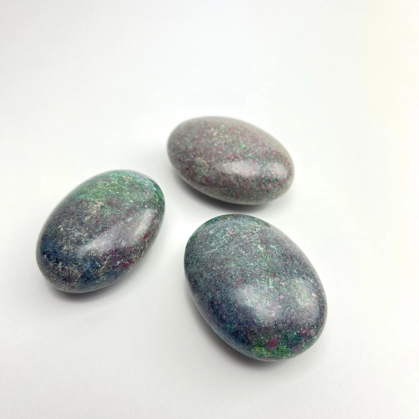 Ruby Fuchsite Kyanite | Palmstone | 60-70mm | India